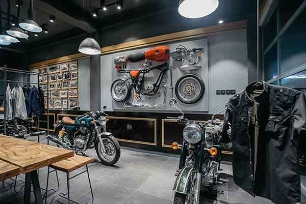 Royal Enfield Rental di Bali