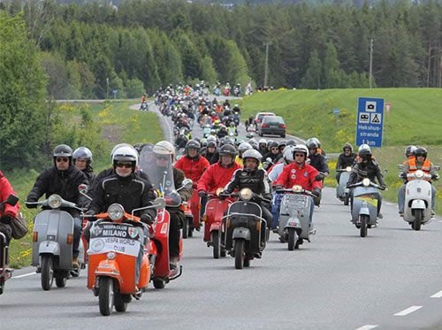 Parade Hari Vespa Dunia 2017