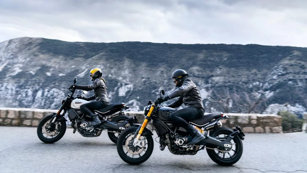 Ducati Scrambler 1100 Pro and Sport Pro riding on street
