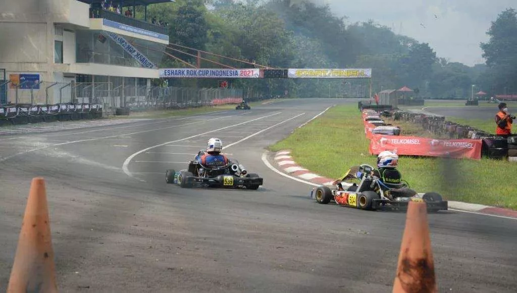 Balap Mobil Sirkuit Sentul