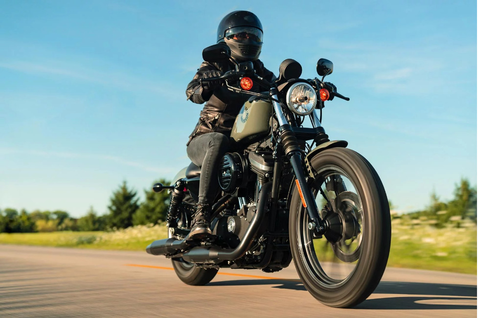 Harley Davidson Sportster Iron 883