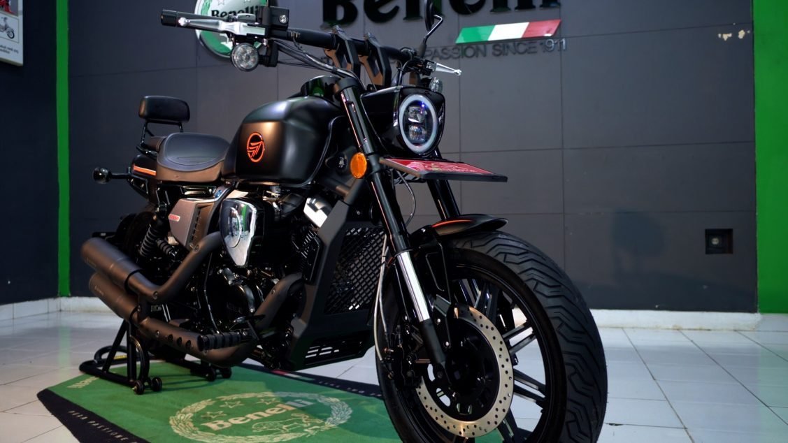harga benelli 250cc