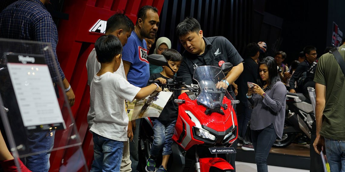 gadai motor aman