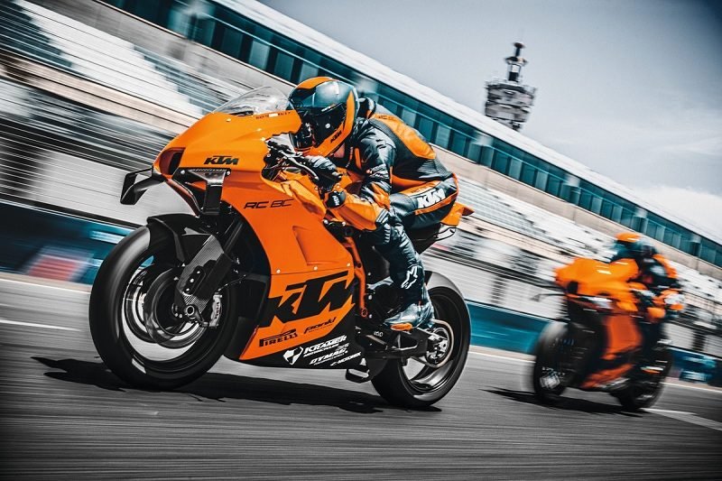 Motor Balap KTM