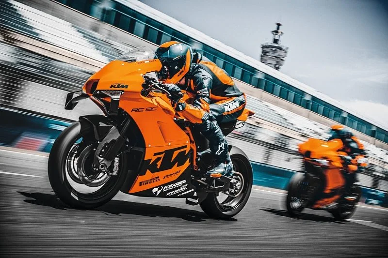 Motor Balap KTM