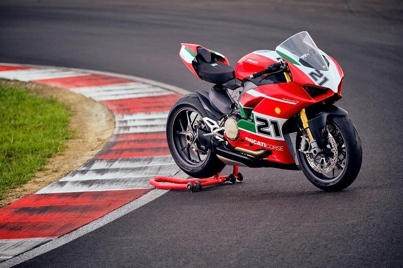 Ducati Panigale V2