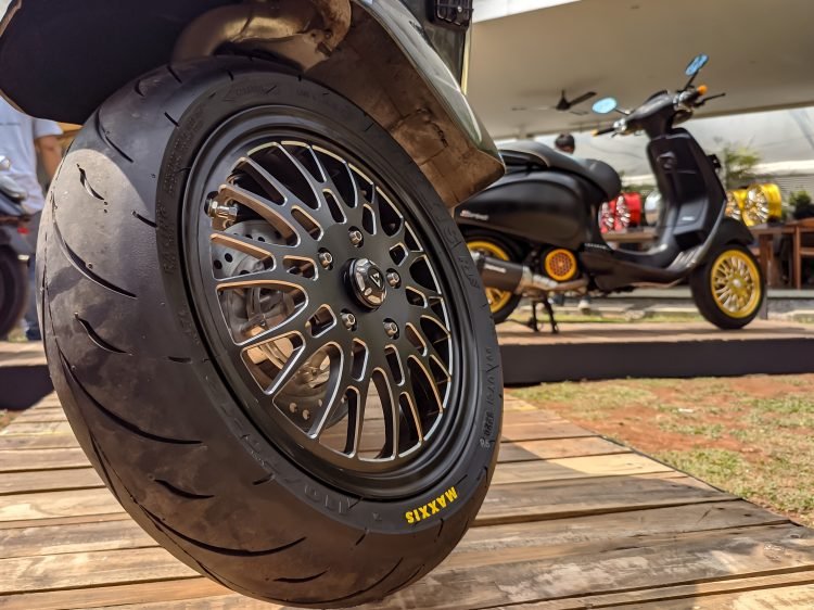 pelek vespa genova