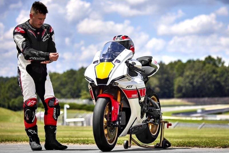 Yamaha R1