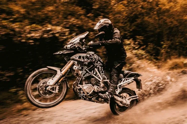 TRIUMPH TIGER 1200