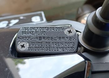 minyak rem motor