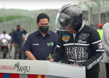 Helm Jokowi