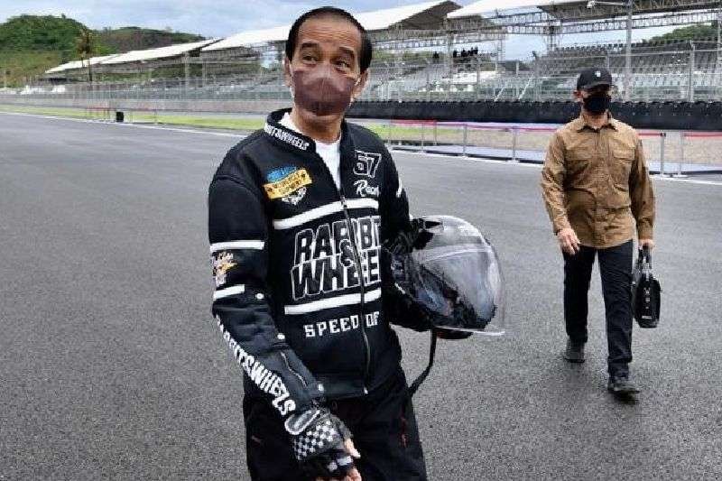 Helm Jokowi
