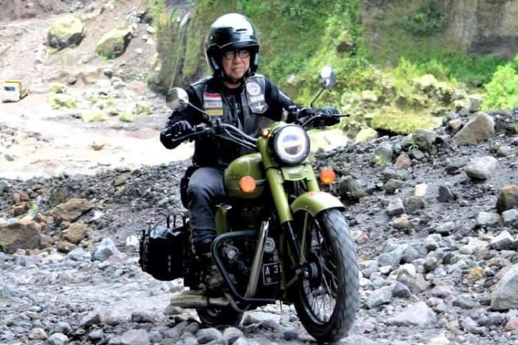 Sarung tangan motor