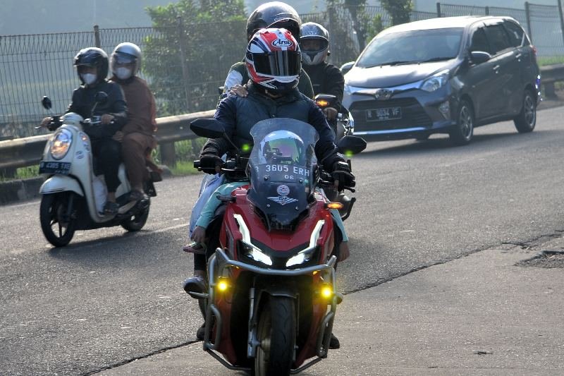 ADV 150