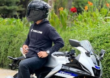 Yamaha R15M