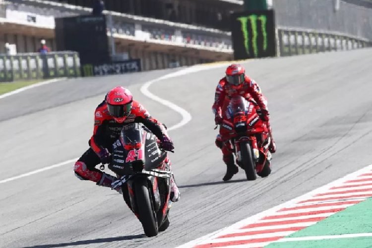 Pembalap Aleix Espargaro